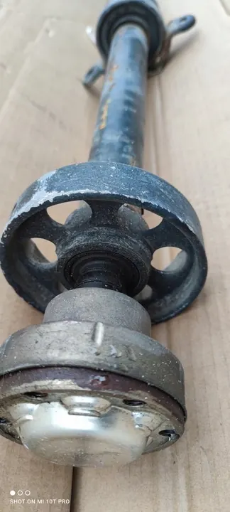 Drivaxel Audi Q7 4L Touareg 7L8521102C image 4