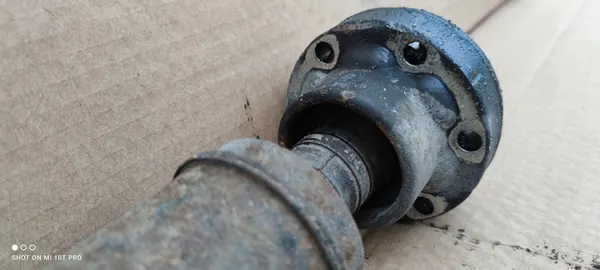 Drivaxel Audi Q7 4L Touareg 7L8521102C image 8