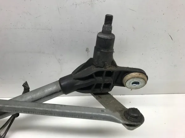 Tuulilasinpyyhkijän mekanismi eteen Renault Megane III 288000001R image 6