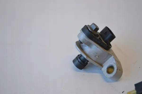 Kampikammion sijaintianturi VOLVO OE 31303937 image 3