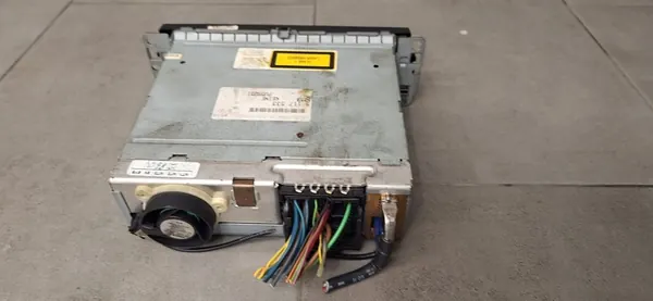 CCC Business Navigaatiolukija BMW E90 E91 E87 OEM image 3