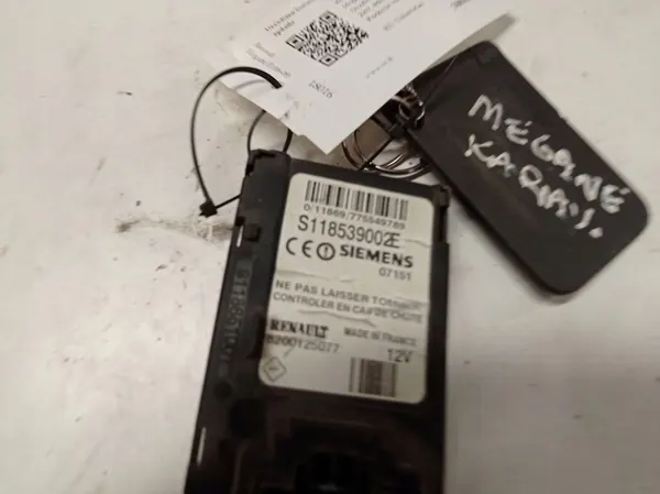 Lecteur de carte Renault Megane II image 1