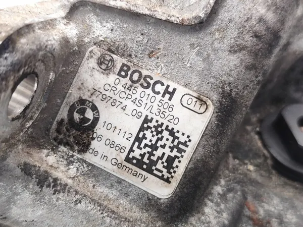 Bomba de inyección BMW E90 2.0D OEM 7797874 image 7