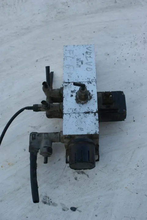 Válvula de elevação de eixo Volvo FL6 OEM 86060040010 image 3
