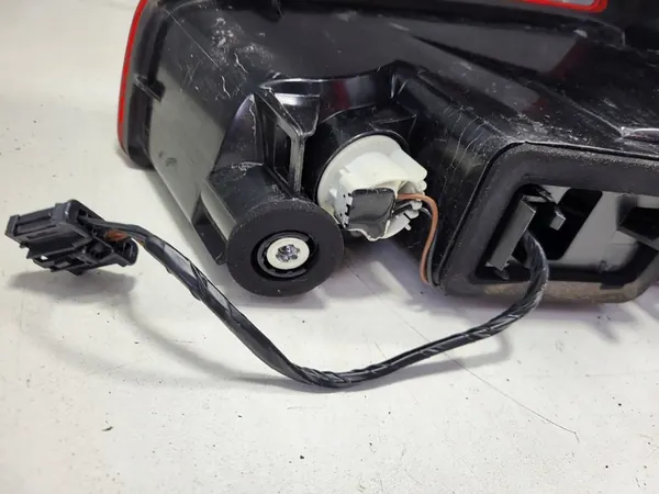 LÁMPARA TRASERA IZQUIERDA CITROEN C4 GRAND PICASSO II image 9