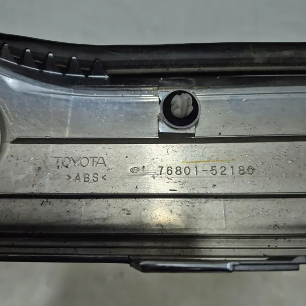 OEM 76801-52180 Kleplijst Subaru Trezia image 5
