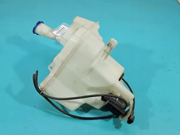 Ruitenwisservloeistof tank OEM 98610-A6000 voor Hyundai i30 II image 2