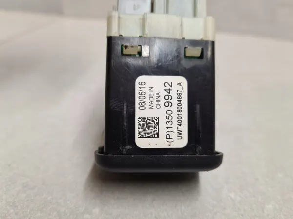 Prise AUX USB OEM 13509942 pour Opel Insignia A image 5