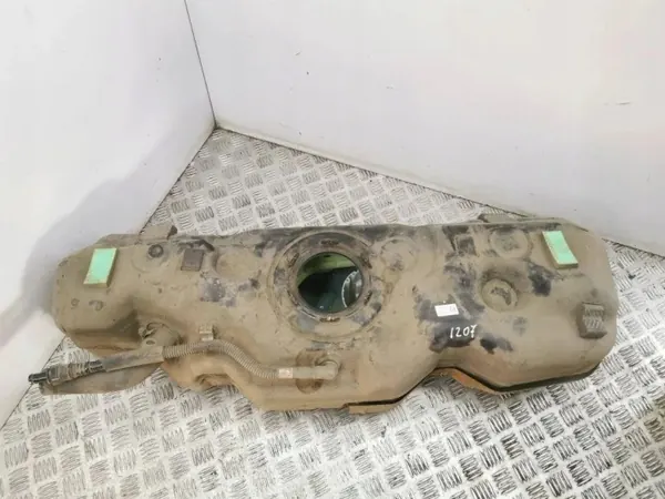 Hyundai Kona Bränsletank OEM 31171CM000 - Begagnad image 2