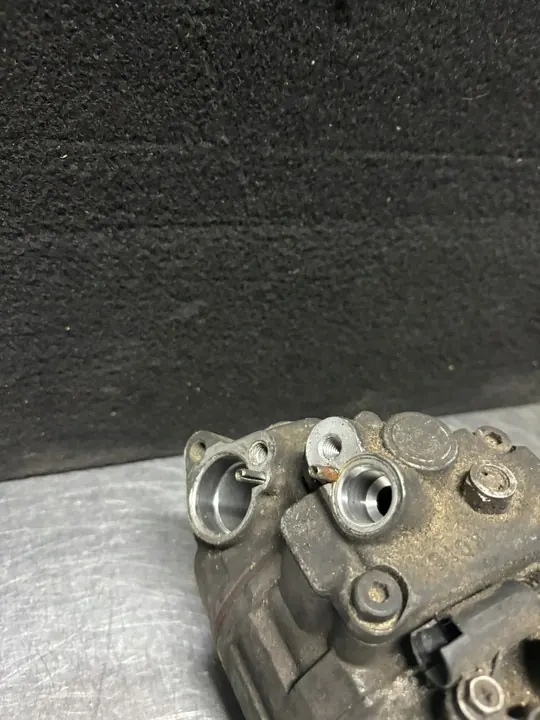 Compressore aria condizionata BMW 3 E46 6910458 image 3