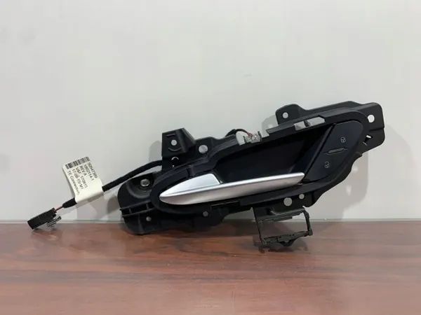 Puxador interior esquerdo OEM 160006682 Alfa Romeo image 2
