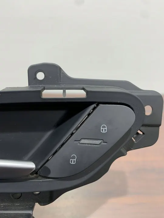 Puxador interior esquerdo OEM 160006682 Alfa Romeo image 6