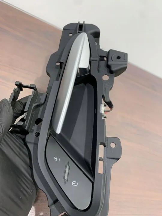 Puxador interior esquerdo OEM 160006682 Alfa Romeo image 7