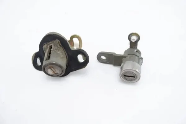 Daewoo Lacetti 2004 sytytyskytkin OEM 96456677 image 4