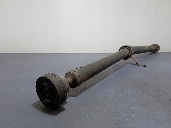 AUDI A4 B7 2.0 TFSI QUATTRO Drivaxel 8E0521101P image 2