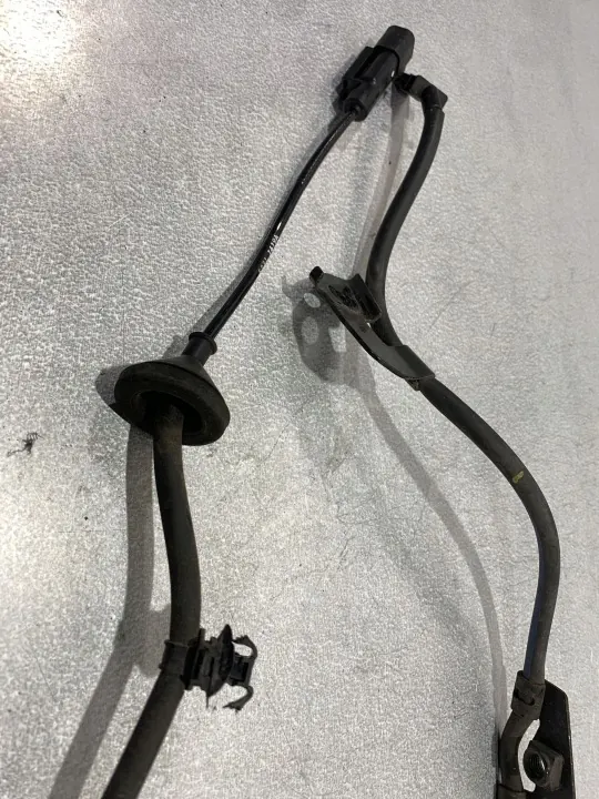 Mitsubishi Outlander Taka-ABS-anturi OEM FBZ18471 image 5
