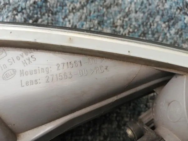 Farol de Neblina Citroen C5 III X7 Esquerdo OE 6208.J4 image 2