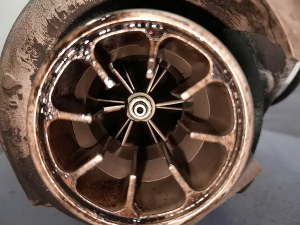 Turbokompressor vänster AUDI Q7 4.2 TDI 057145721Q image 2