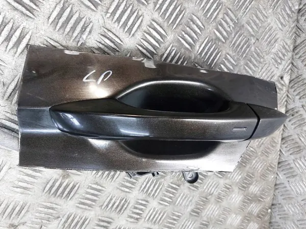 Framvänster Dörrlås + Handtag Passat B8 LD8S image 2