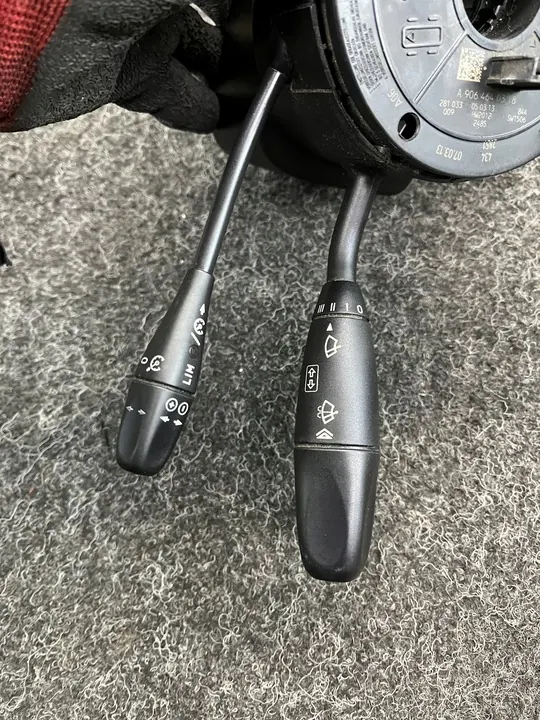 Ruban Airbag VW Crafter I Sprinter 906 Interrupteur A9064640318 image 2