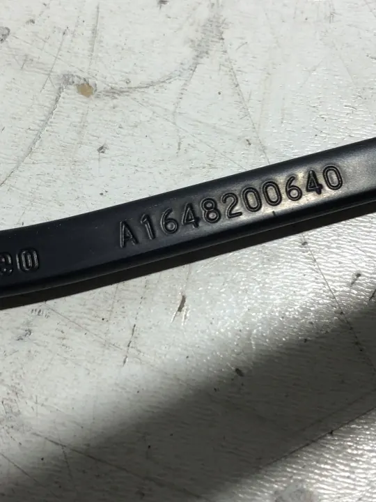 Oikea pyyhinvarsioem A1648200640 Mercedes ML W164 image 3