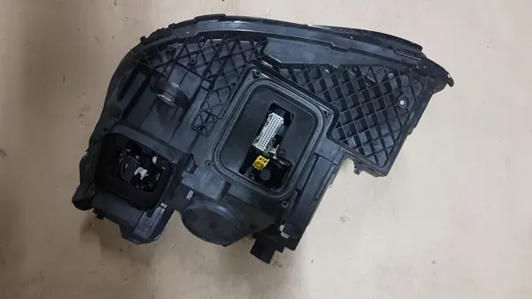 Rechter voor LED Multibeam lamp Mercedes E-klasse image 8