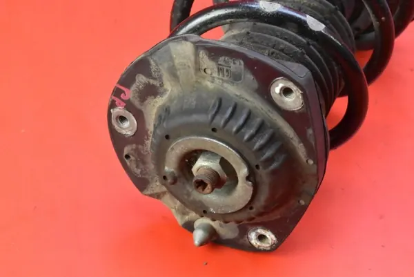 OEM 39039572 Oikea Etujousi Opel Astra:lle image 5