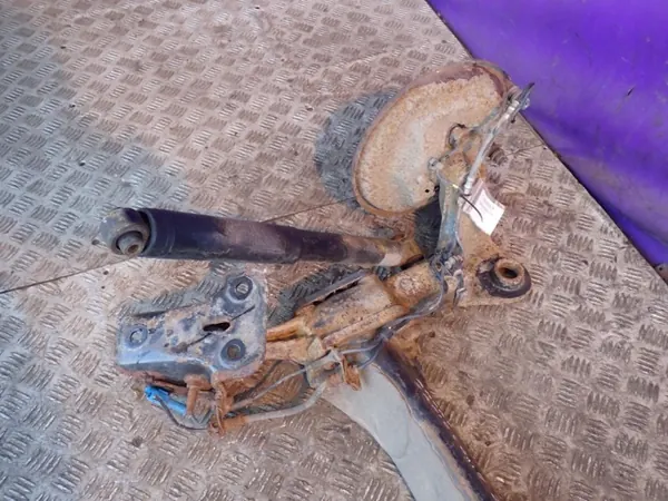 Viga de eje trasero OEM Zawada-364069- para Peugeot 1007 image 3