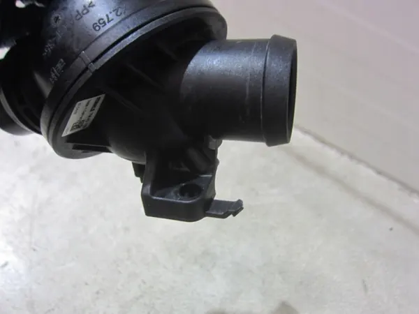 Carcaça do termóstato OEM 11538671514 para BMW Série 7 image 6