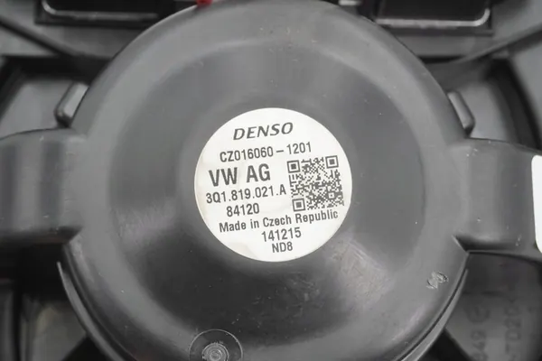 Motor de Ventilador VW Passat B8 3Q1819021A image 6