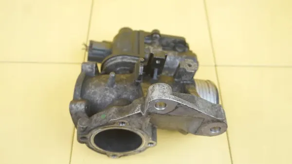 EGR-venttiili Volvo XC90 V70 S80 XC70 31219874 image 3