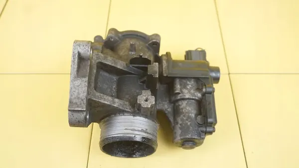 EGR-venttiili Volvo XC90 V70 S80 XC70 31219874 image 4