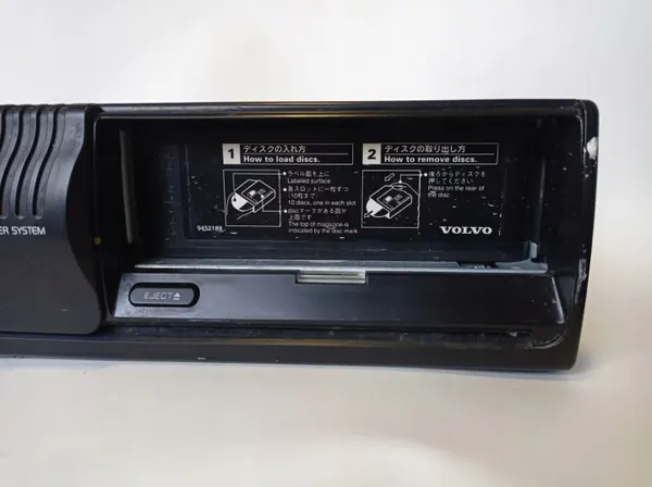 Trocador CD Volvo OEM 8682780-1 para S80 I image 4