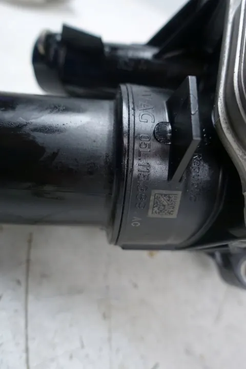 Volkswagen OE 05L115389AC Ölfiltergehäuse - Gebraucht image 7