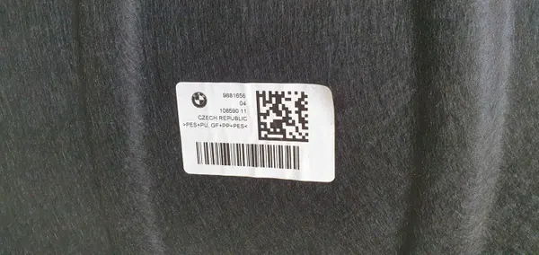 BMW 5 G60 rechte Motorabdeckung OEM 9881656 image 6
