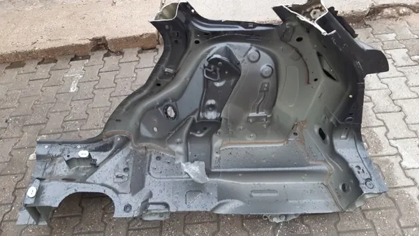 OEM 69ACM69 Taka Oikea Lokasuoja Range Rover Evoquelle image 5