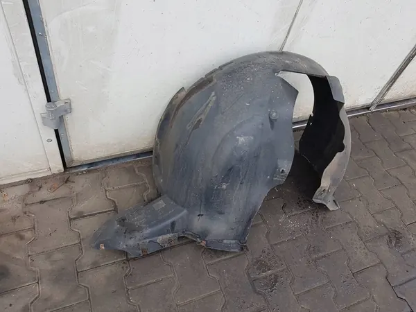 Volkswagen Jetta VI Etu Oikea Lokasuoja image 2