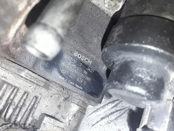 2006 Opel Astra H Brandstofpomp 1700td 0445010086 image 4