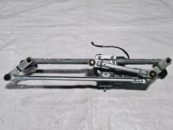 Etupyyhkijän mekanismi moottorilla Skoda Octavia II 2008-2013 image 5