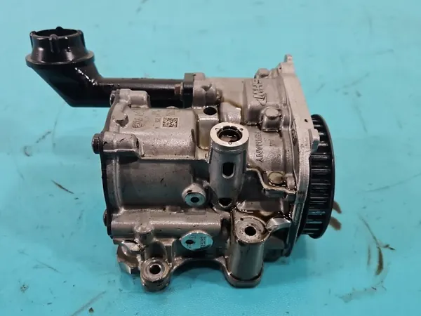 Oliepomp OEM 04L145208H voor Skoda Octavia III 1.6 TDI image 3