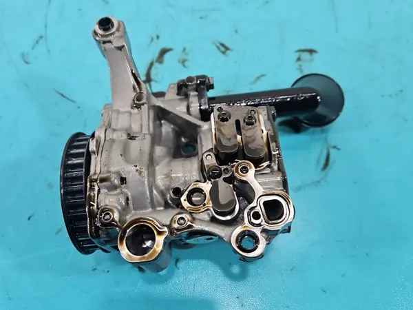 Oliepomp OEM 04L145208H voor Skoda Octavia III 1.6 TDI image 8