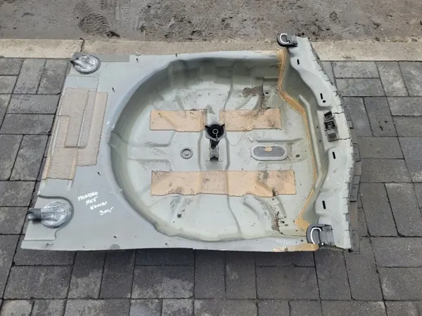 Ford Mondeo MK5 Reservhjulsbrunn OEM - Bakpanel image 2