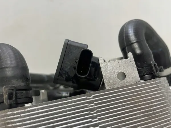 Déshydrateur A/C BMW OEM 9418878 - État Utilisé image 3