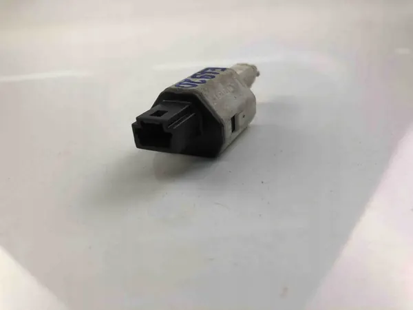 RENAULT MEGANE III COUPE Schalter 253200005R image 2