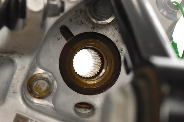 Mozzo ruota posteriore destro Tesla Model 3 image 7