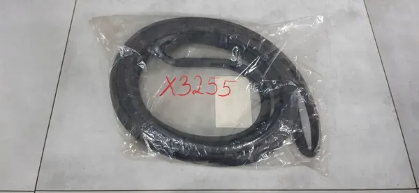 Joint de porte arrière gauche OEM 84651-65A02 Suzuki Vitara image 2