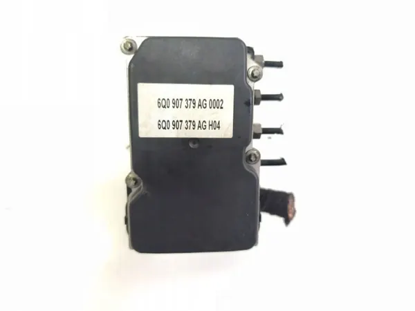 Pompe ABS OEM 6Q0907379AG pour VW Polo IV image 4