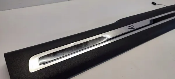 VW Tiguan II Garniture Latérale Gauche R-Line 5NA853369 image 3