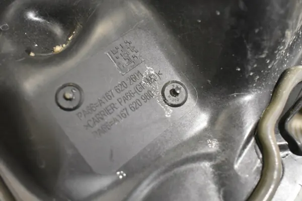 Mercedes-Benz OE väliseinäpeite W167 SUV:lle image 4