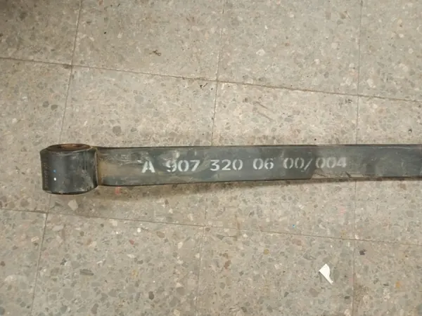 Linke Hinterfeder OEM A9073200600 für Mercedes Sprinter image 3